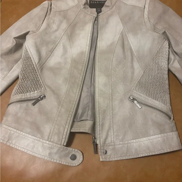Bernardo Girls Jacket Women Size 14/16 Beige Zip Up & Buckle NWOT Pockets - Picture 3 of 12